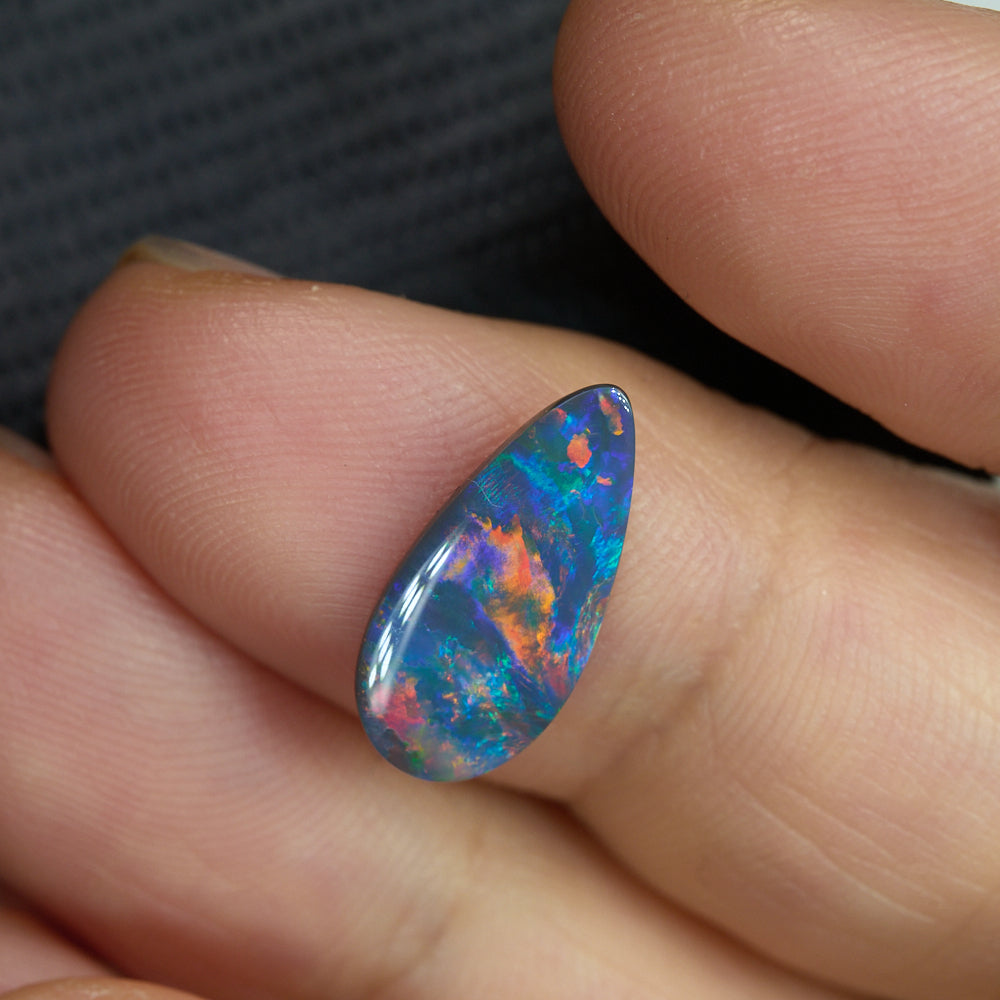 1.46 cts Black Opal cut, not set (Lightning Ridge)