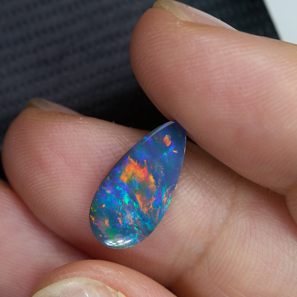 1.46 cts Black Opal cut, not set (Lightning Ridge)