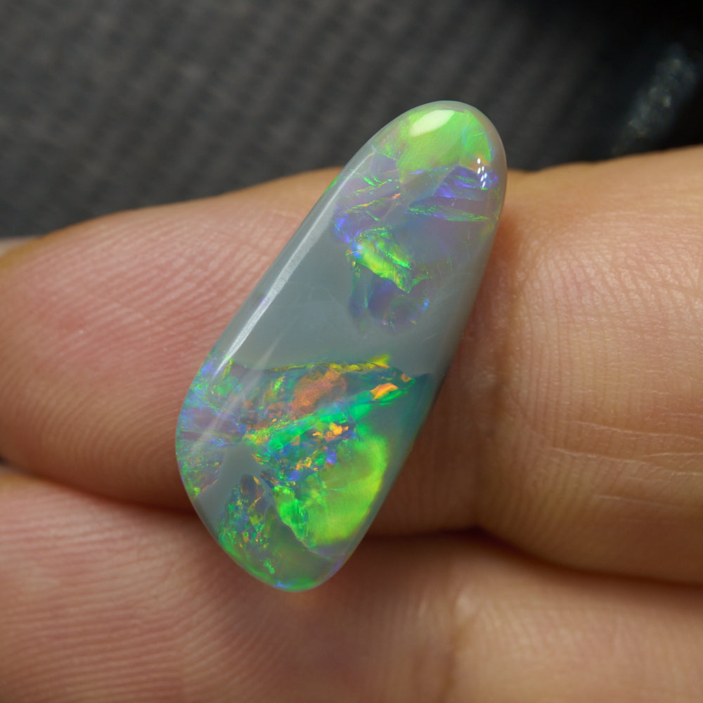 4.15 cts Dark Opal cut, not set (Lightning Ridge)