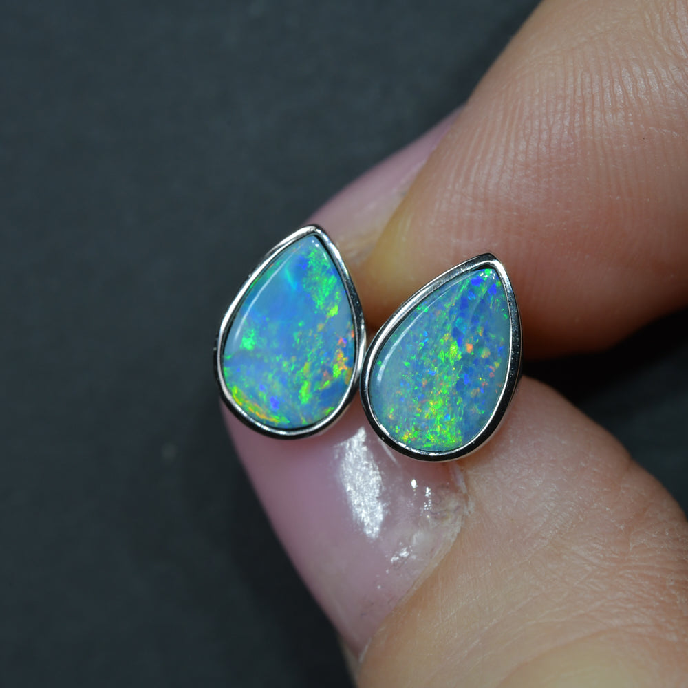1.28 g Doublet Opal Earrings in 925 Sterling Silver