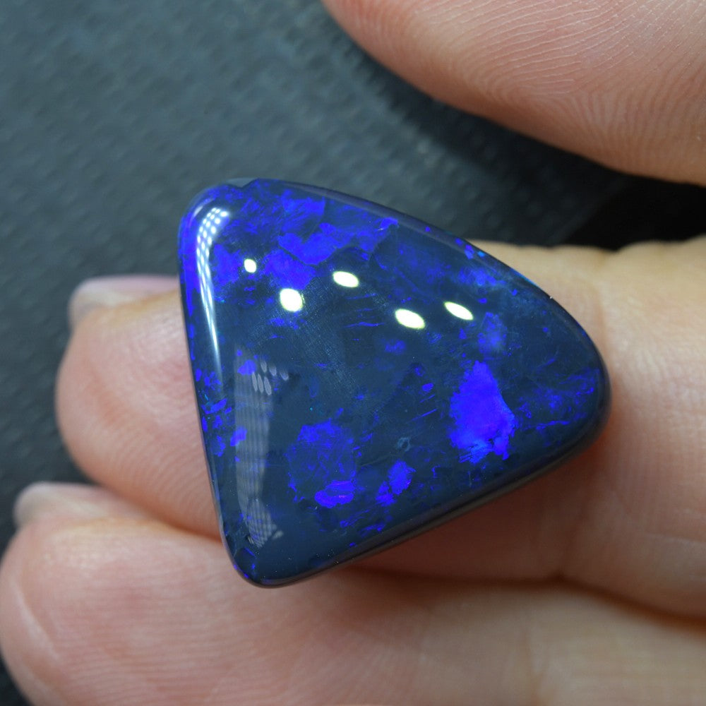 11.8 cts Black Opal cut, not set (Lightning Ridge)