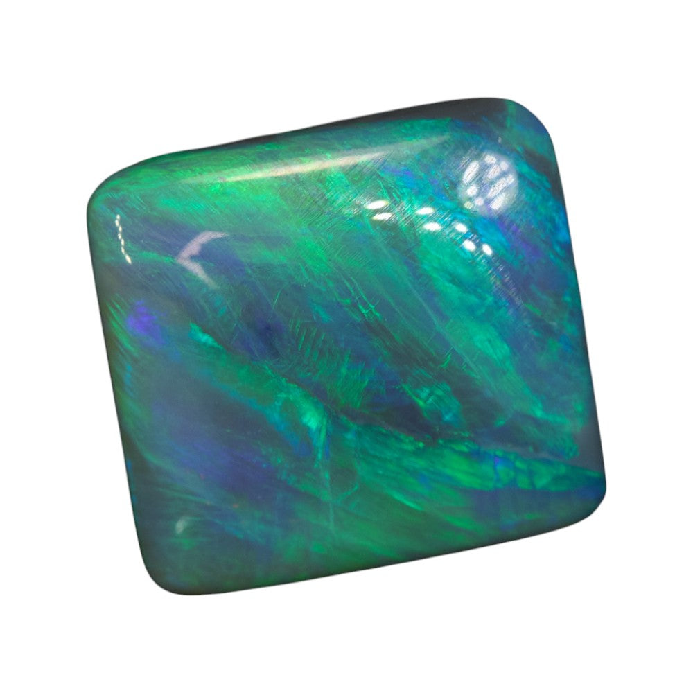 4.44 cts Dark Opal Lightning Ridge Solid Stone
