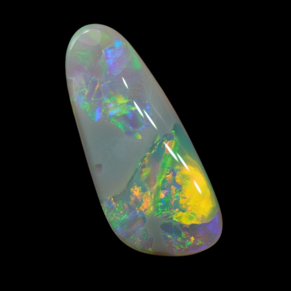4.15 cts Dark Opal cut, not set (Lightning Ridge)