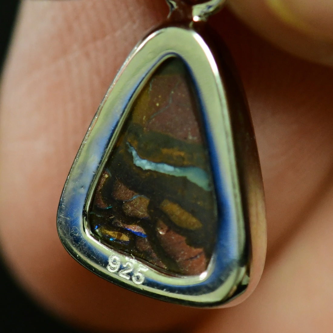 1.34 g Australian Boulder Opal with Silver Pendant : L 21.0 mm