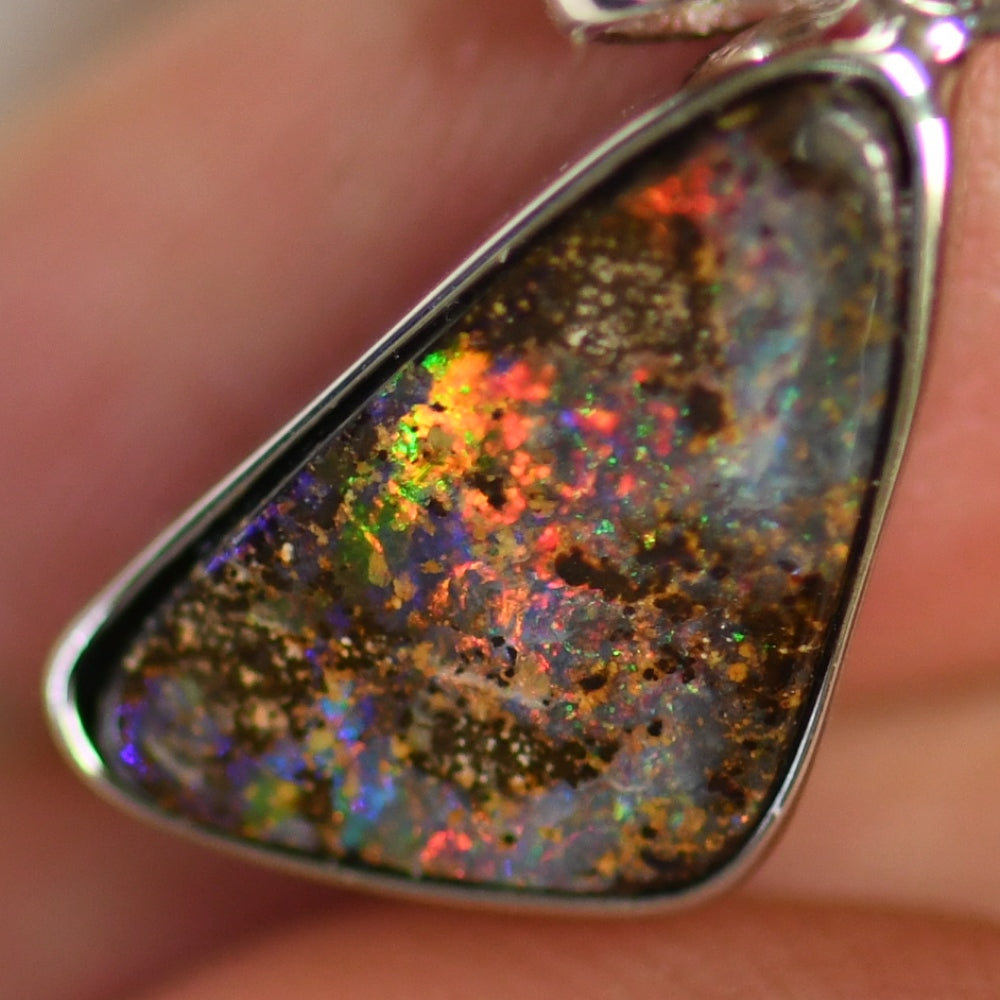 2.21 g Australian Boulder Opal with Silver Pendant : L 26.2 mm