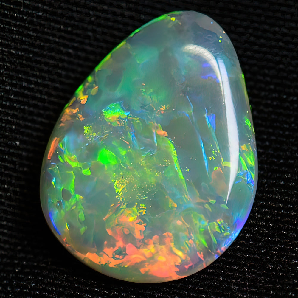 2.57 cts Australian Solid Opal Cut Stone, Lightning Ridge