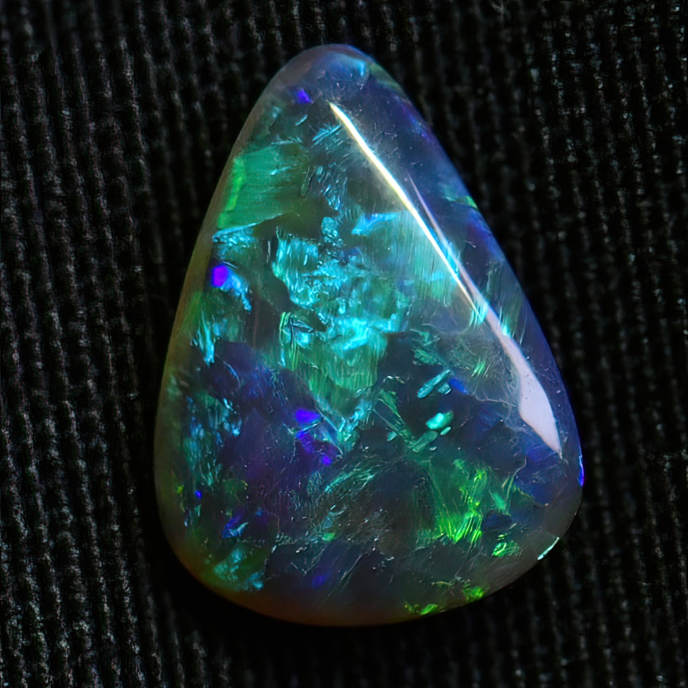 0.96 cts Australian Semi Black Opal Solid Lightning Ridge - Crystal