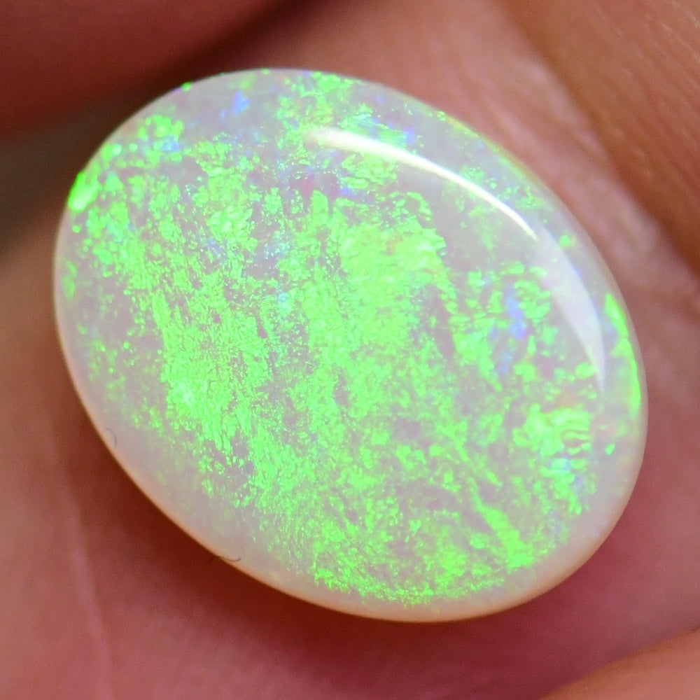 2.61 cts Australian Solid Opal Cut Stone, Lightning Ridge