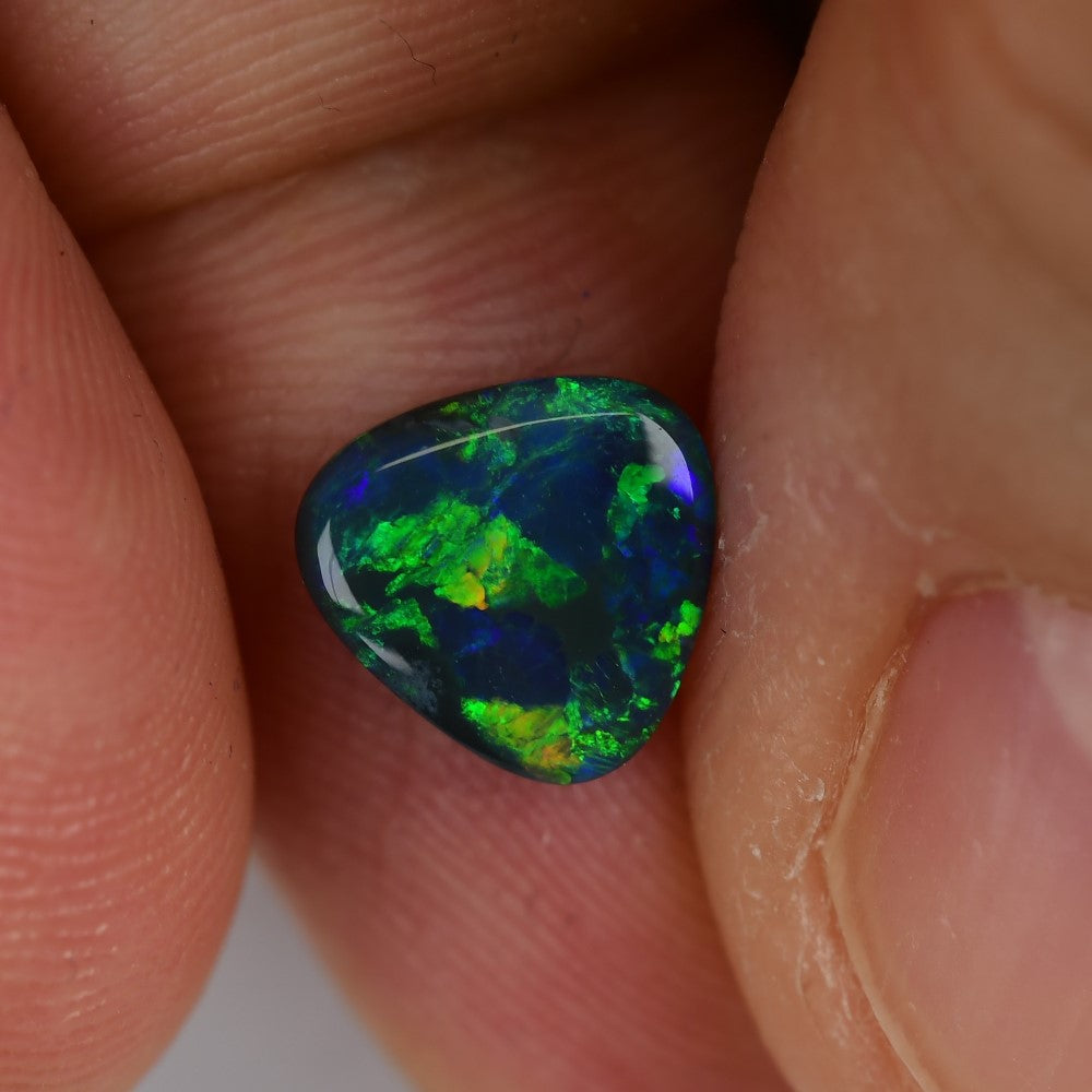 cabochone opal
