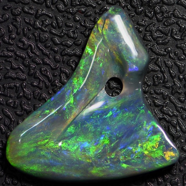 4.04 cts Australian Solid Opal Carving, Lightning Ridge CMR