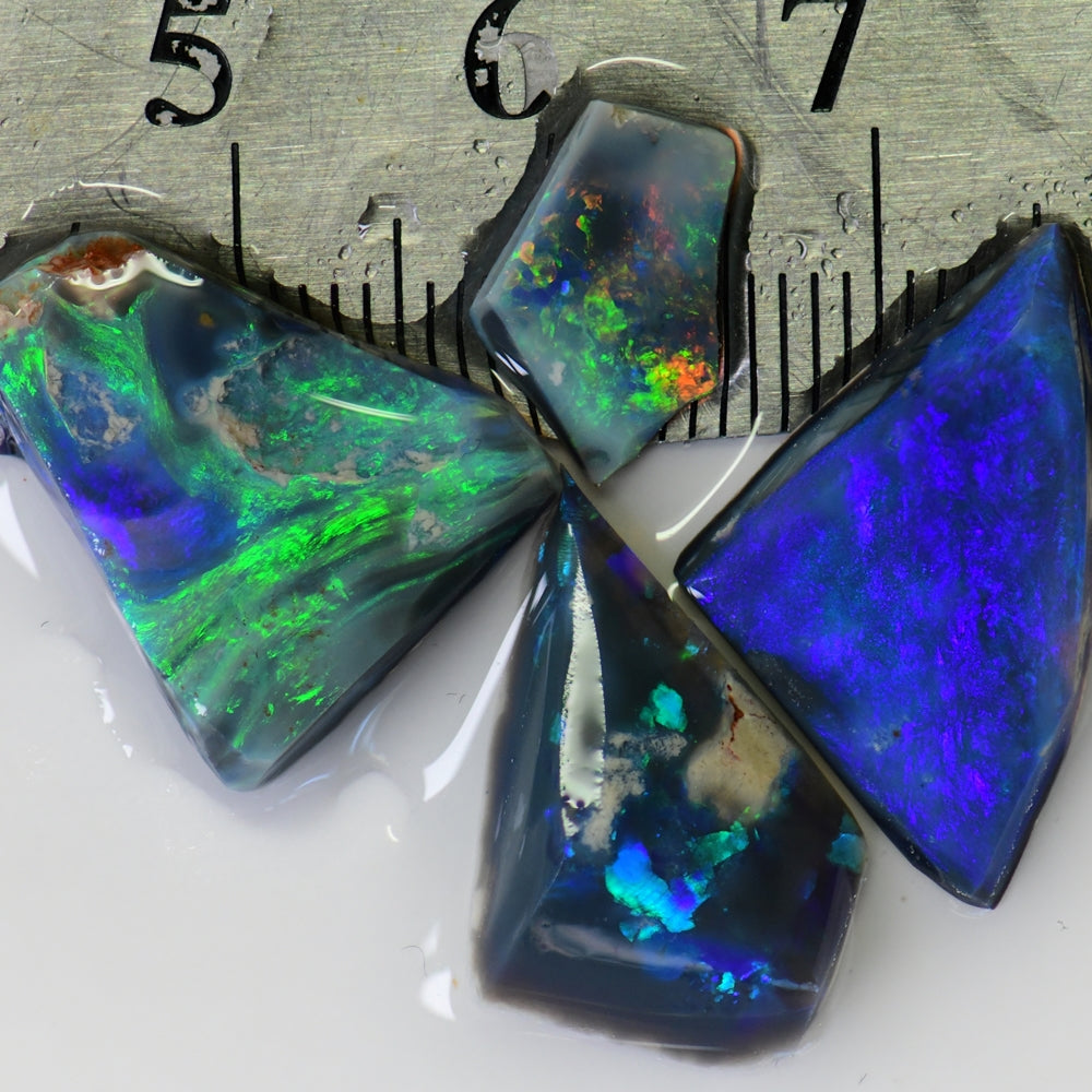 gemstone opal unpoilshed opal