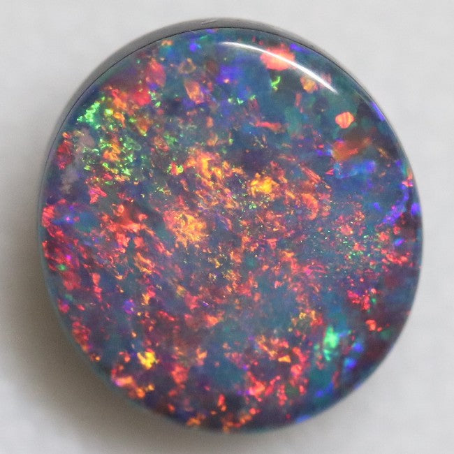2.25 cts Australian Opal, Doublet Stone, Cabochon