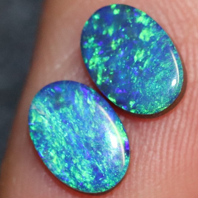 1.15 cts Australian Opal, Doublet Stone, Cabochon 4pcs 7x5
