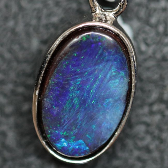1.67 g Australian Boulder Opal with Silver Pendant: L 21.0 mm