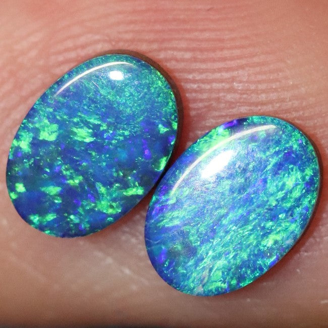 1.15 cts Australian Opal, Doublet Stone, Cabochon 4pcs 7x5