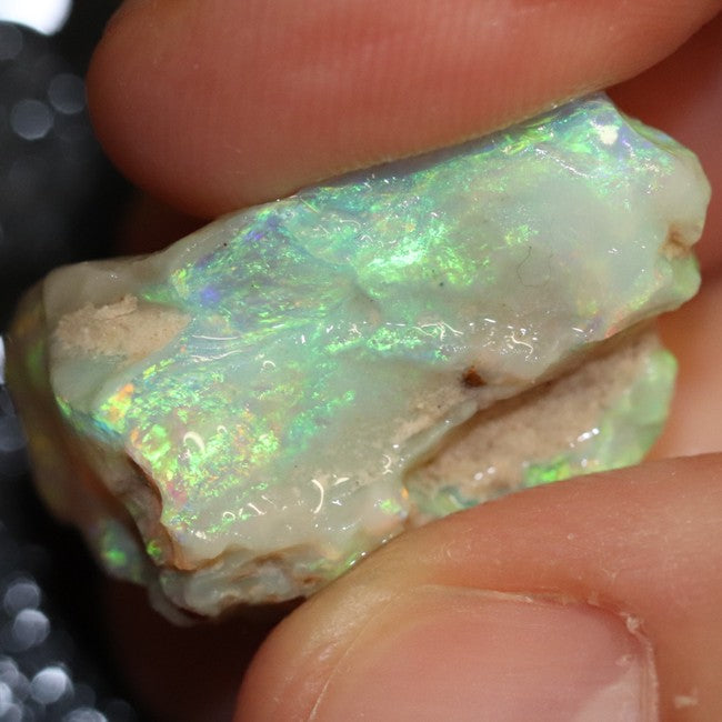 24.45 cts Single Opal Rough for Carving 25.1x16.9x14.3mm
