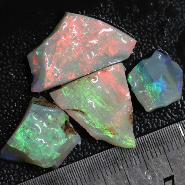 33.4 cts Opal Rough Parcel, Gem Stones 11.8-26.0x13.5-16.6x5.1-8.0mm