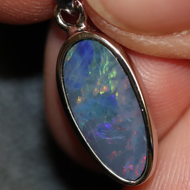1.23 g Australian Doublet Opal with Silver Pendant : L 23.8 mm