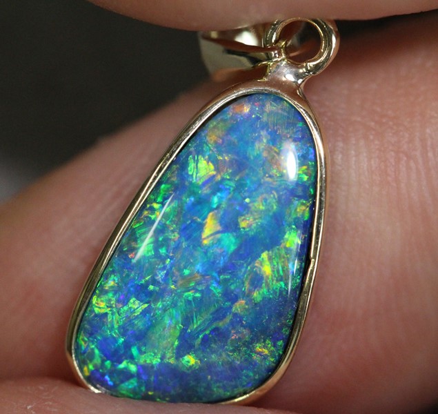 Opal Pendant Australian Doublet Bright 14k GOLD Jewelry 1.36g 23.8mm